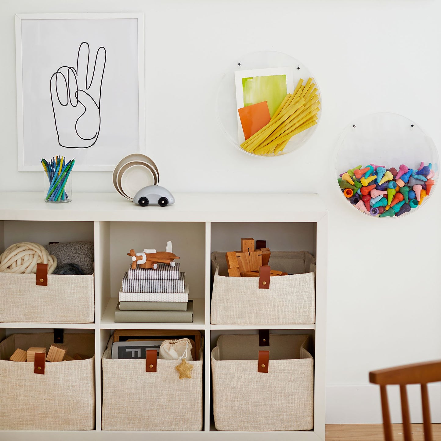 ACRYLIC WALL STORAGE