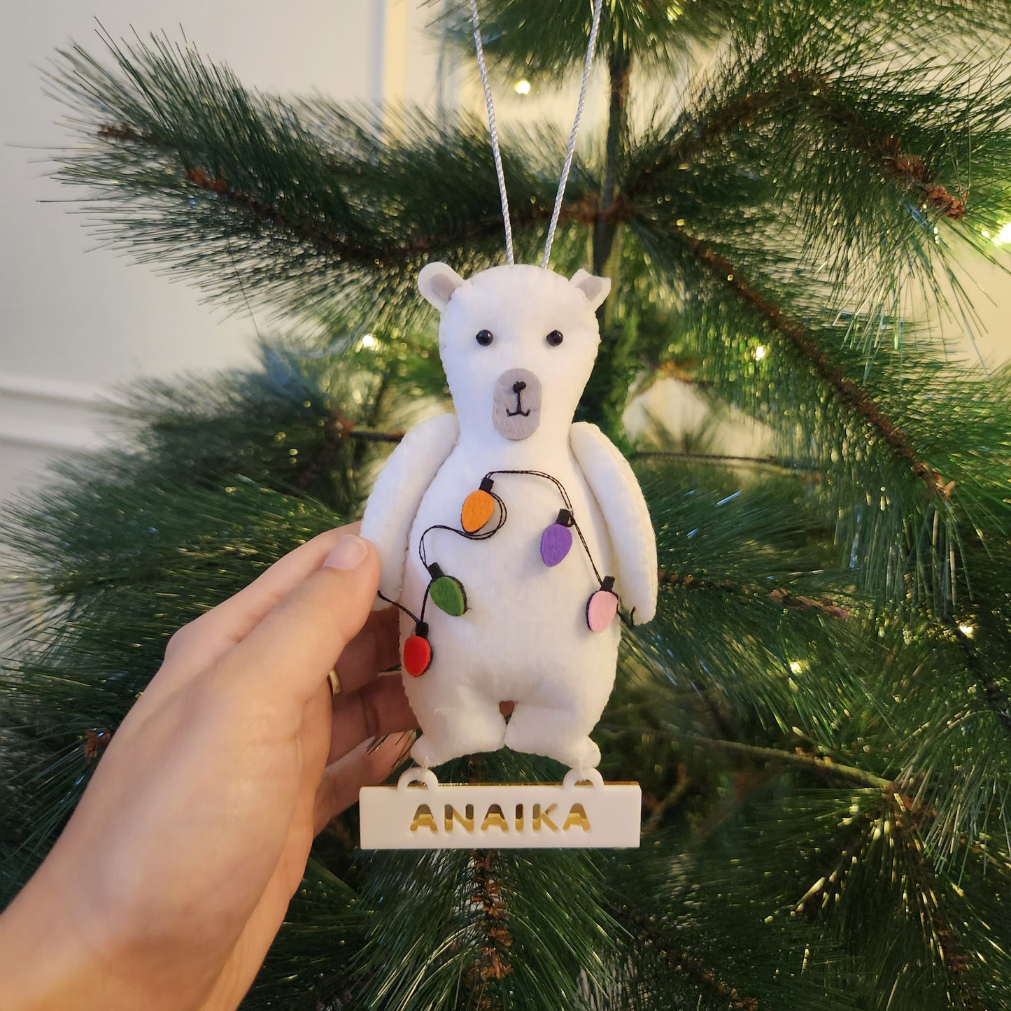 POLAR BEAR CHRISTMAS ORNAMENT