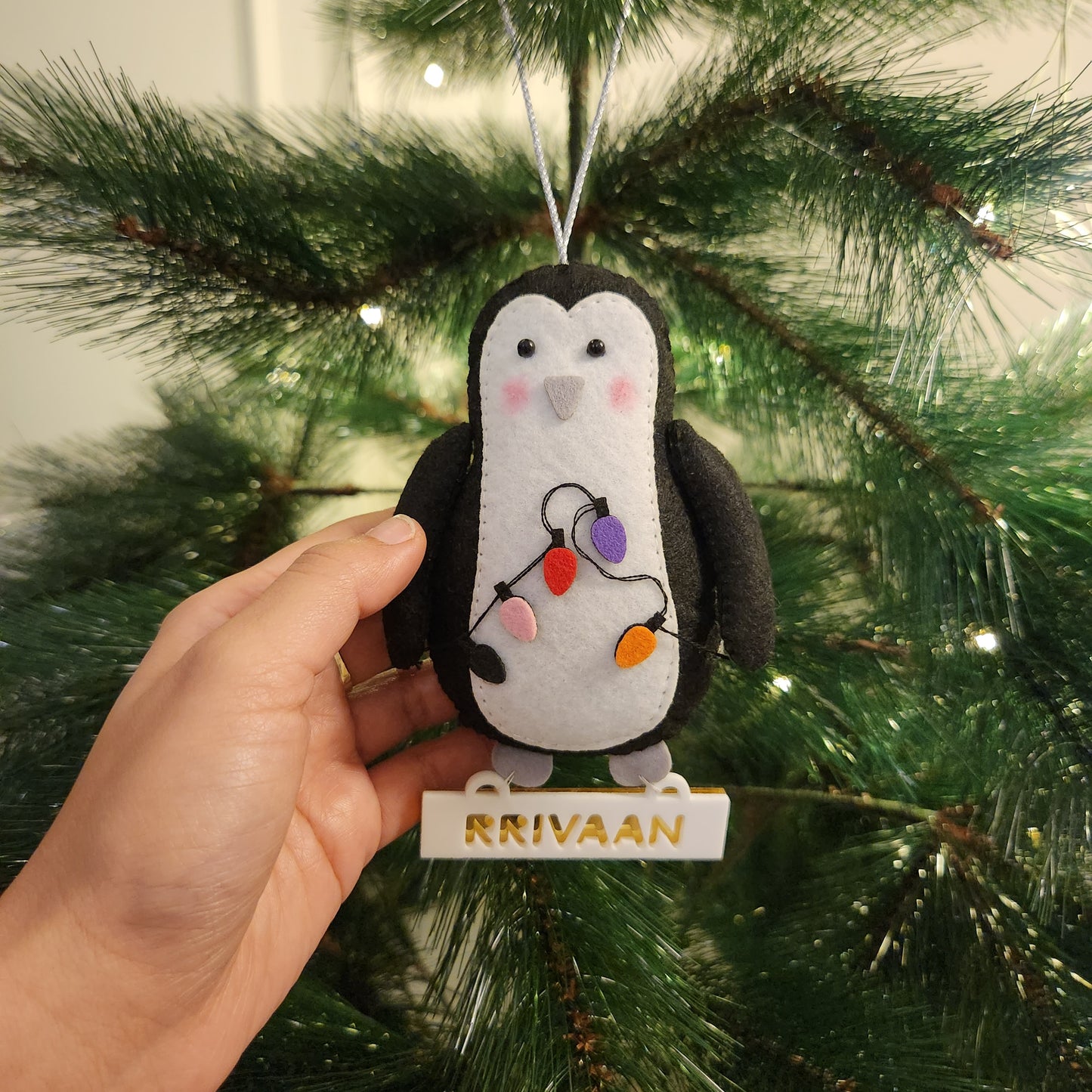 PENGUIN CHRISTMAS ORNAMENT